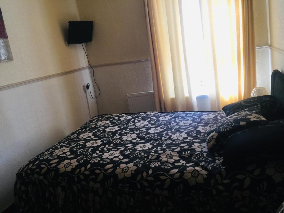 Oakleigh Hotel 黑潭 外观 照片